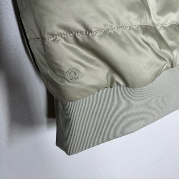 Lululemon Sz 4 Non-Stop Bomber Vest  Reversible - Picture 5 of 10